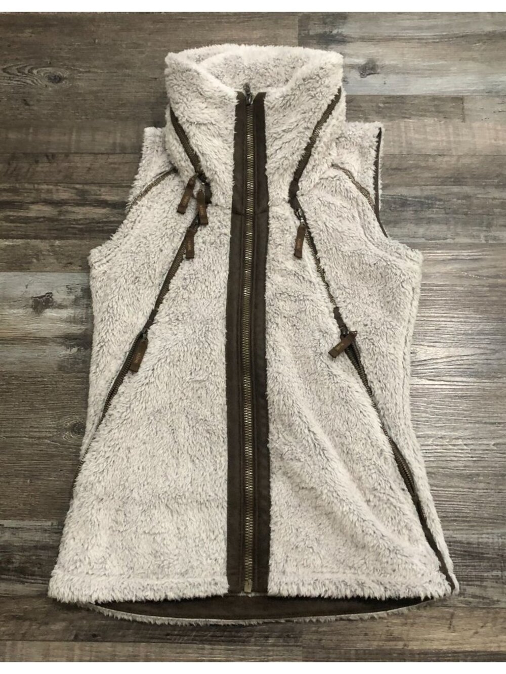 Kuhl Flight Vest Cozy Sherpa Fleece with Hood Womens XS Beige Brown